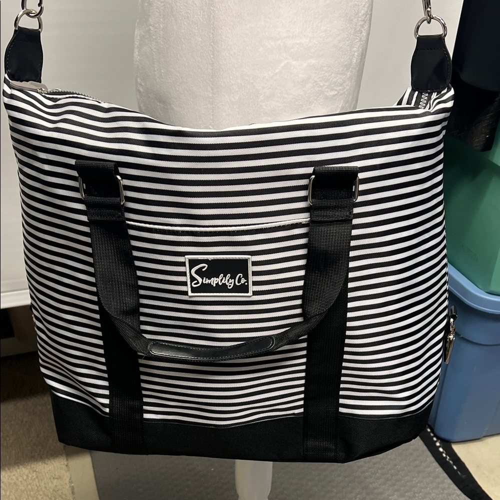 Simplify Co travel bag, weekender carry-on overnight black-and-white striped/ LG